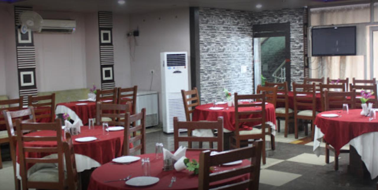 Hotel Garv Residencia Gaya Dış mekan fotoğraf